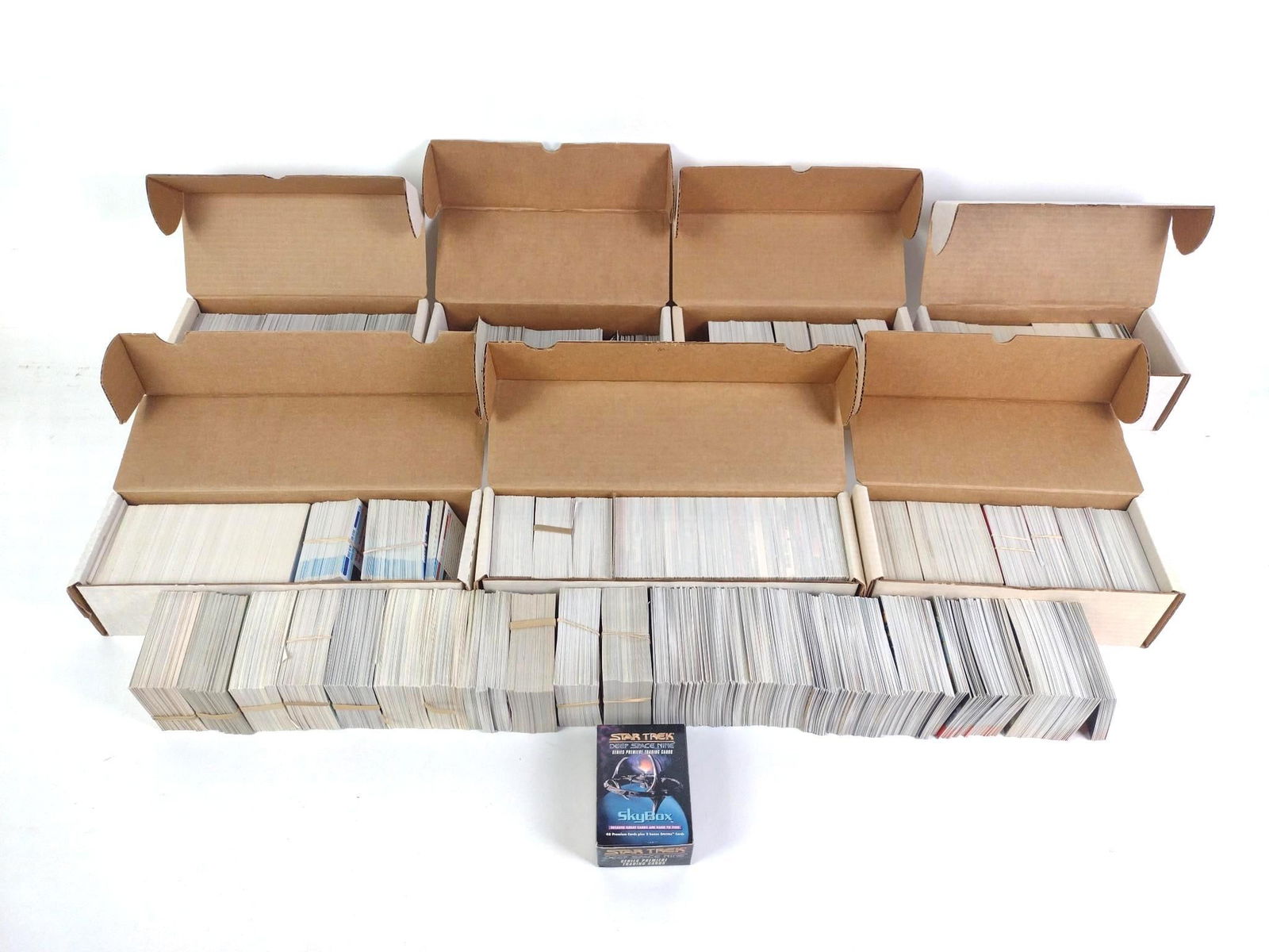 Large Grouping Vintage Trading / Game Cards incl Dungeons and Dragons (1 of 9)