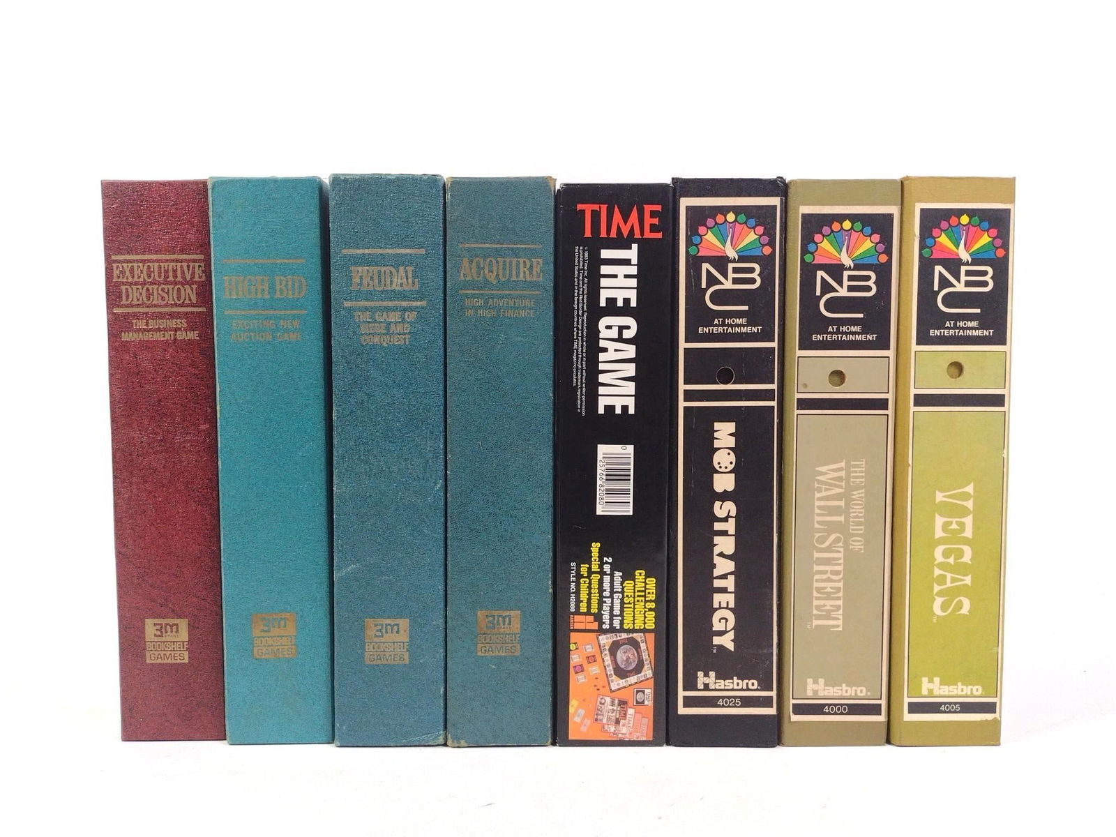 8 Vintage Bookcase Board Games (1 of 3)