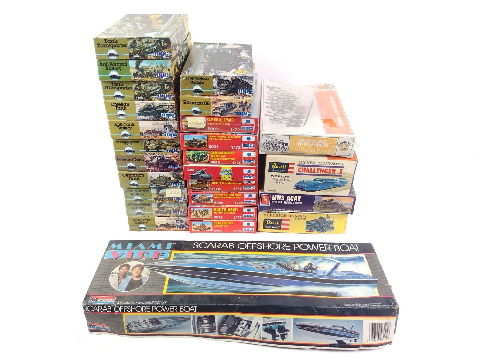 26 Models incl Revell Challenger I (1 of 4)