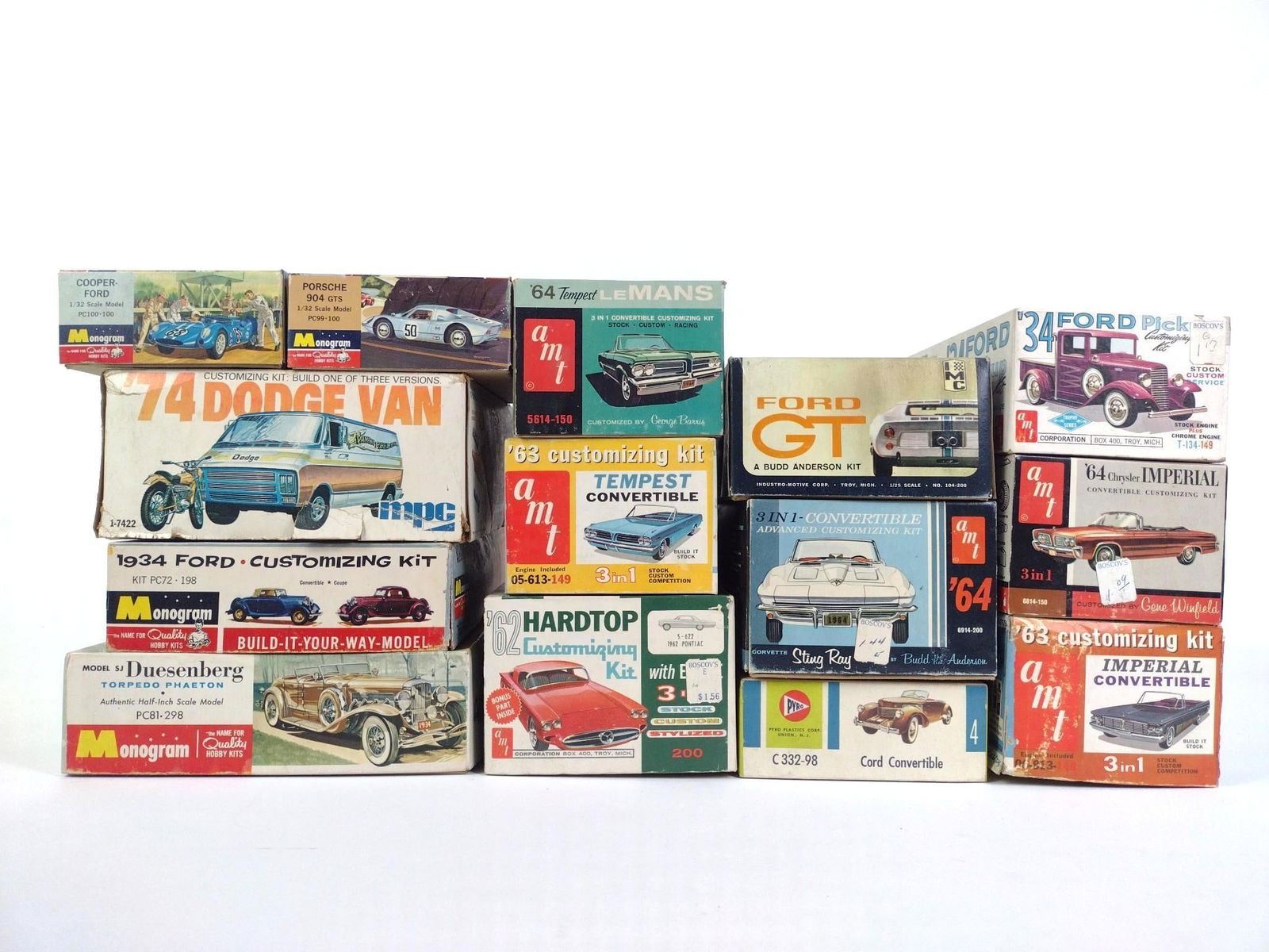 14 Vintage Car Model Kits incl AMT (1 of 3)