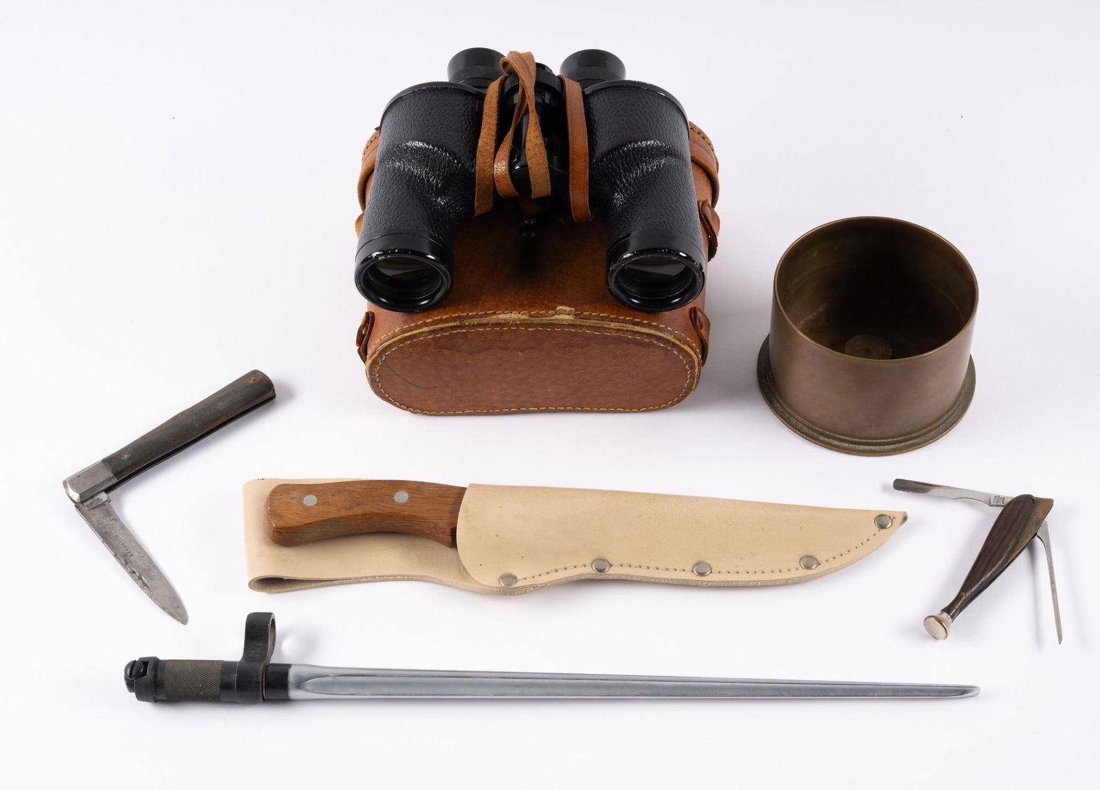 6 Pcs Sporting incl Triton 7 x 35 Binoculars (1 of 8)