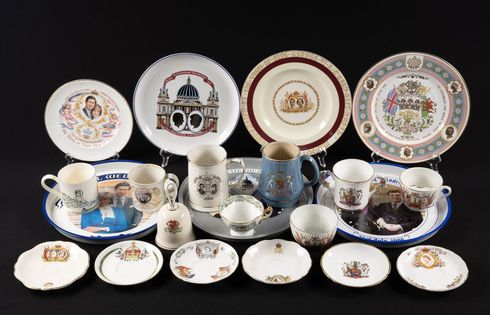 21 Royal Commemoratives incl Shaving Mug (1 of 7)