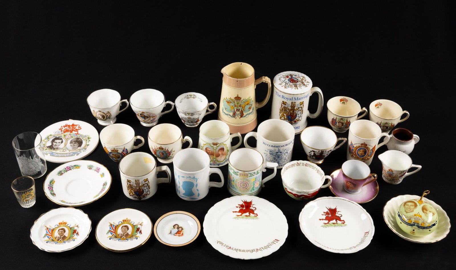 32 Royal Commemoratives incl George V: Also includes Queen Mary, Queen Victoria, and more. 1/4" to 6-1/2" high.