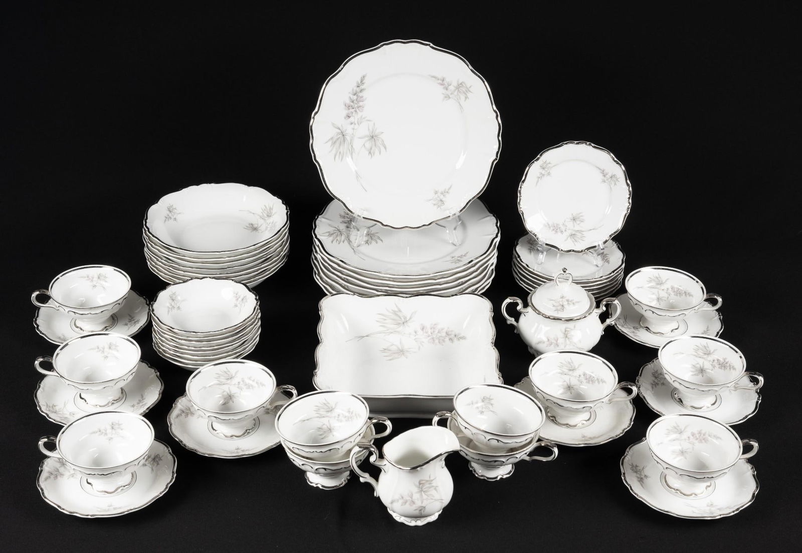 54 Pcs Towne "Catillian" Bavarian Dinnerware (1 of 14)