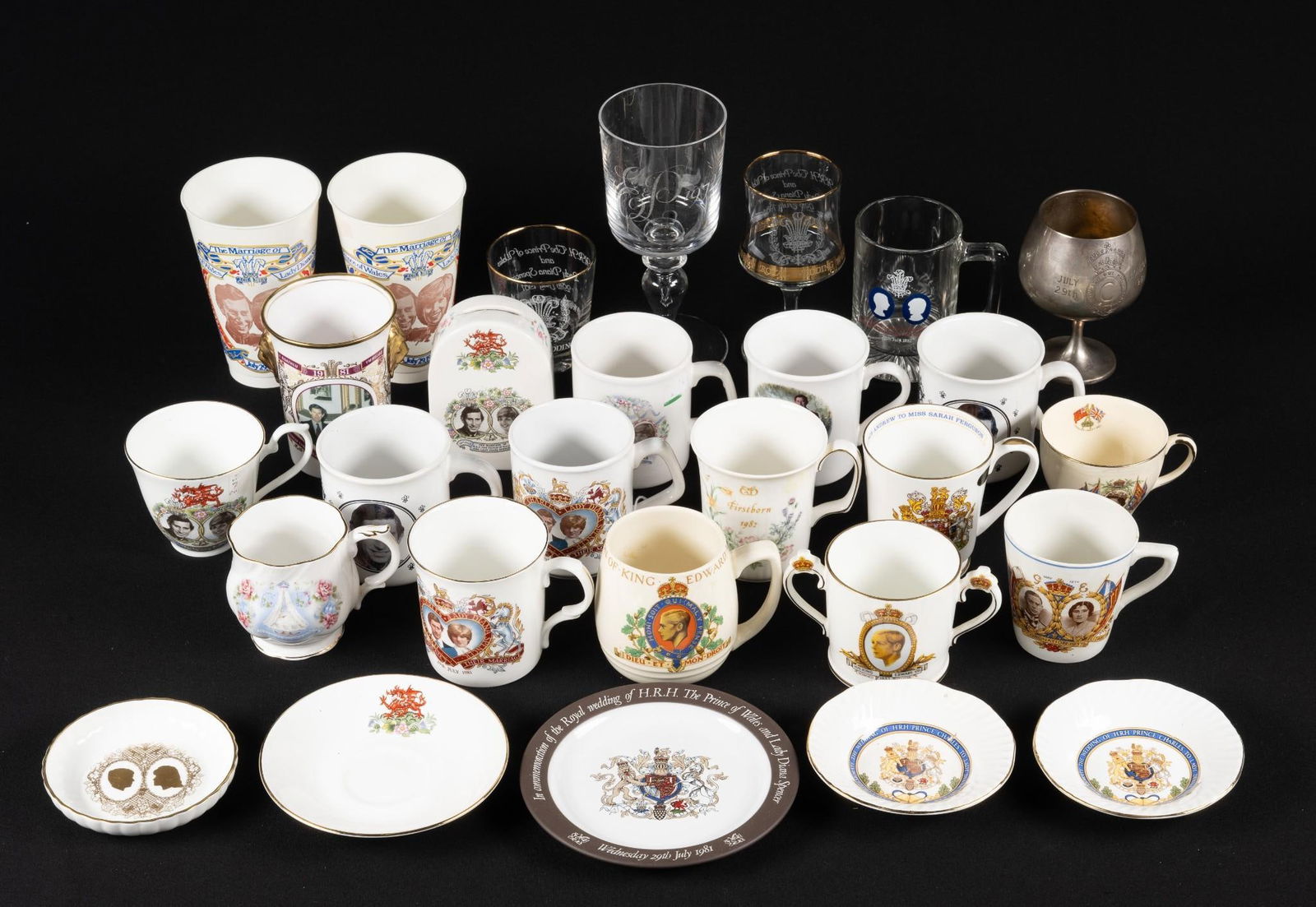 28 Pcs Royal Commemoratives incl Coin Bank (1 of 9)