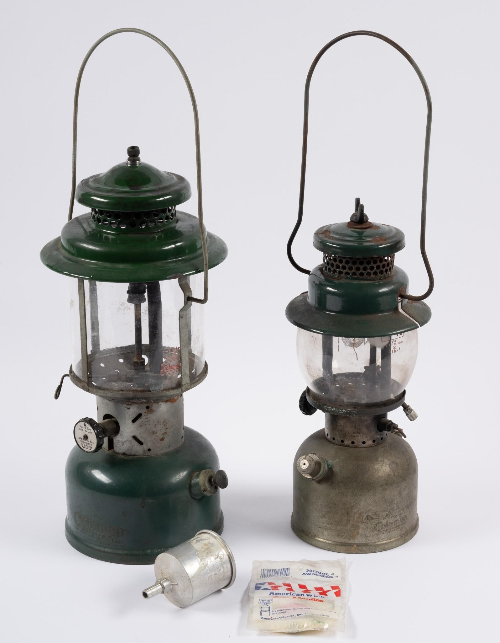2 Vintage Coleman Lanterns incl 242C (1 of 6)