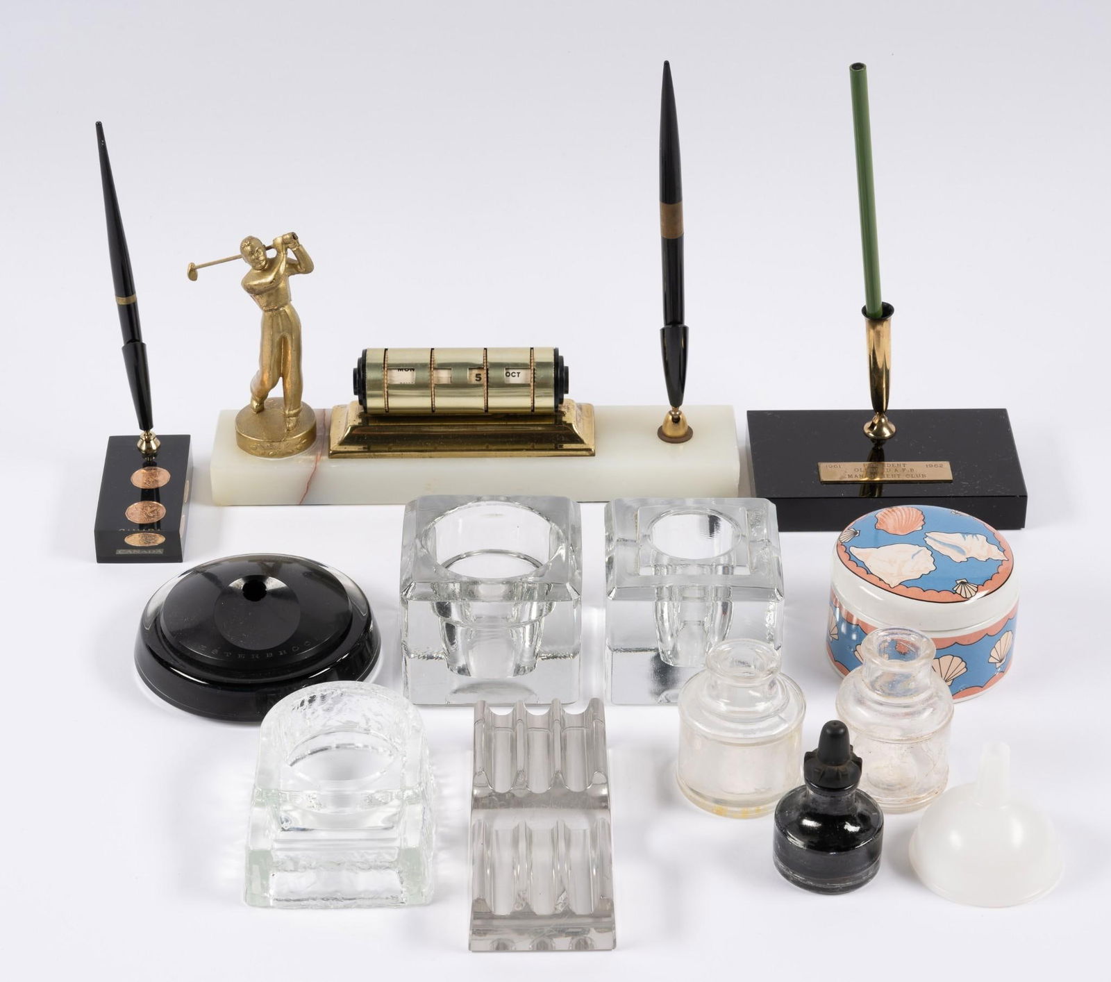 13 Desktop Articles incl Ink Wells (1 of 9)