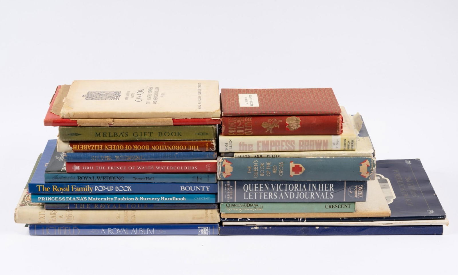 23 Royal Books incl Princess Margaret (1 of 3)