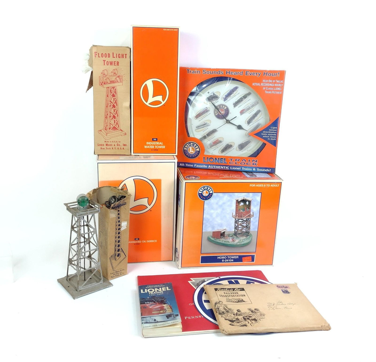 11 Lionel Train Accessories and Collectibles (1 of 5)