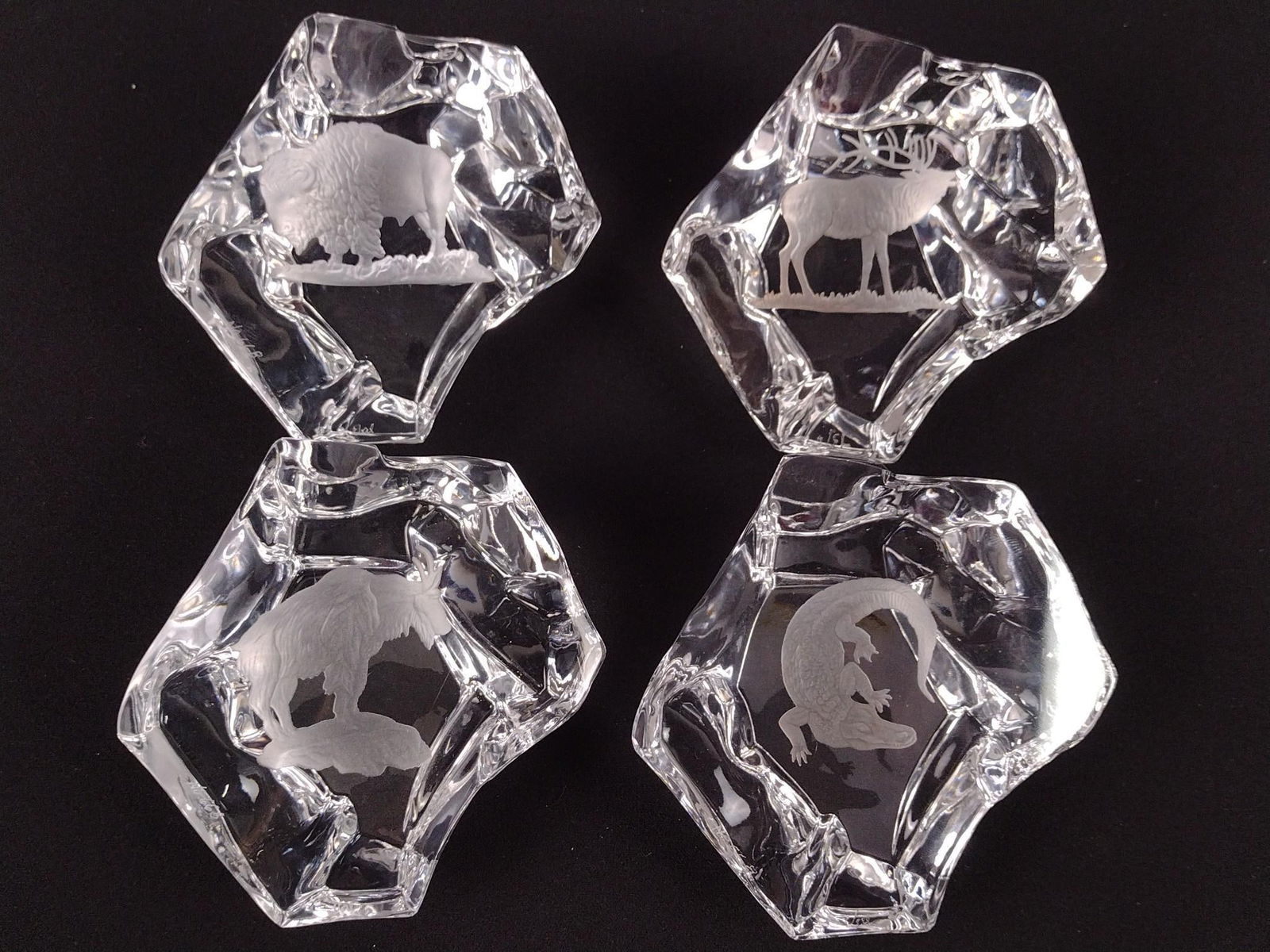 4 Attributed Mats Jonasson Etched Wildlife Paperweights (1 of 6)