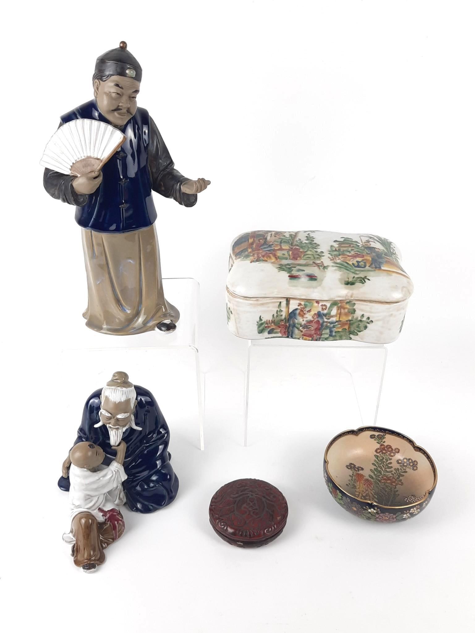 5 Asian Articles incl Figurines (1 of 5)