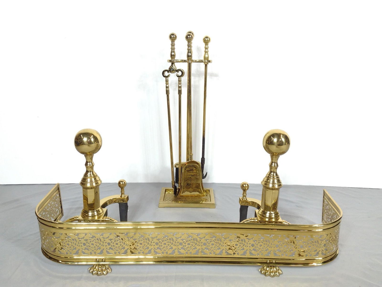 6 Pcs Brass Fireplace Set incl Williamsburg (1 of 3)
