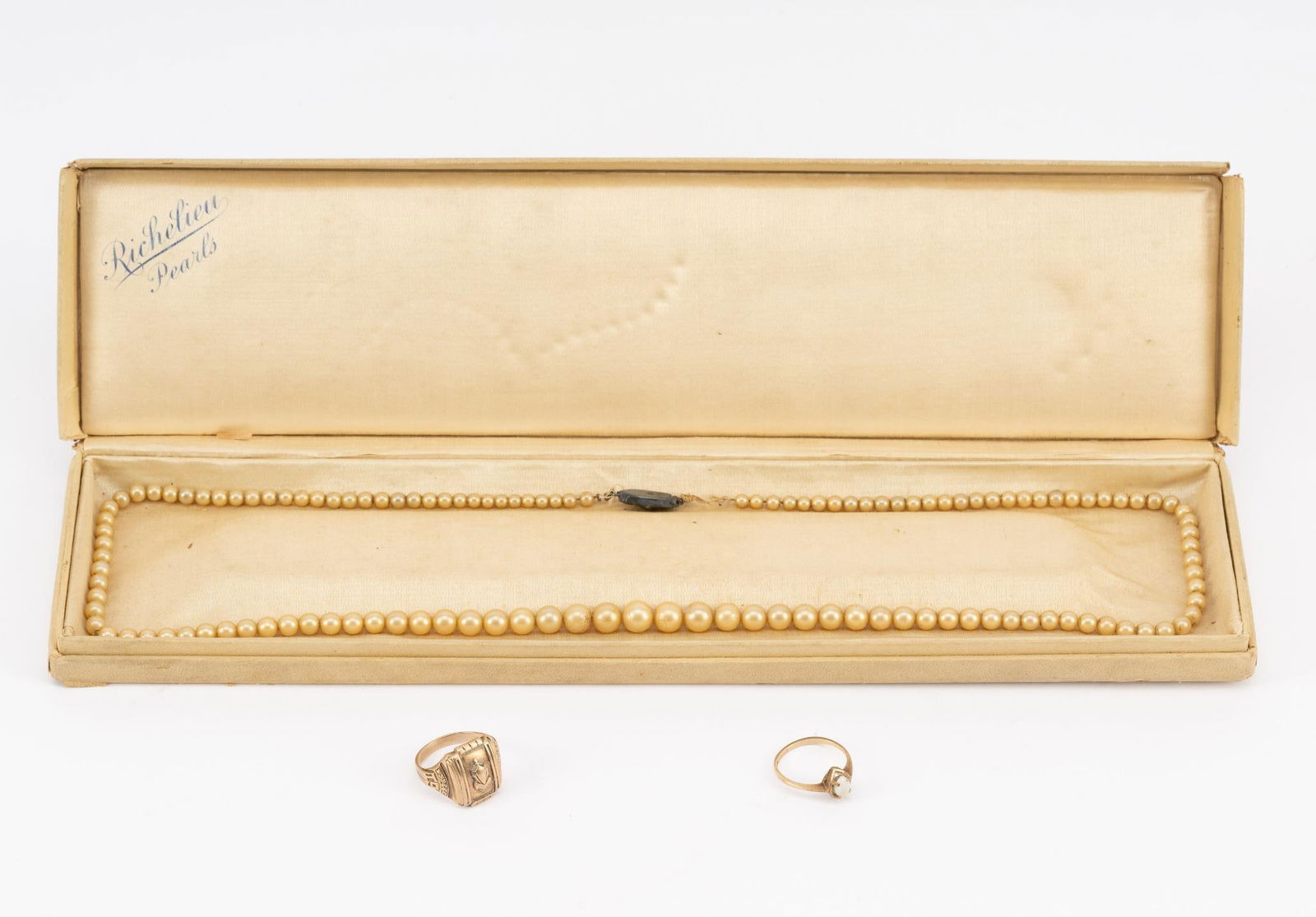 2 10K Gold Rings & Richelieu Pearls (1 of 12)