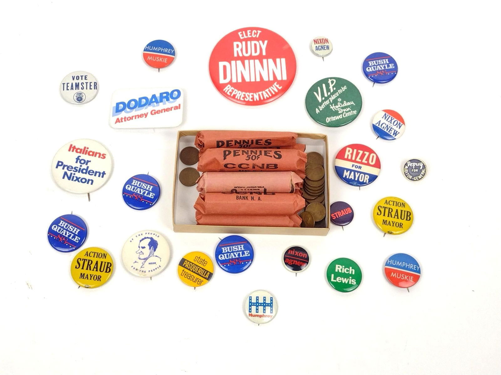 Political Campaign Pins and Wheat Pennies: Approximately 2.8 pounds of wheat pennies. Also includes 22 pins (mostly campaign).