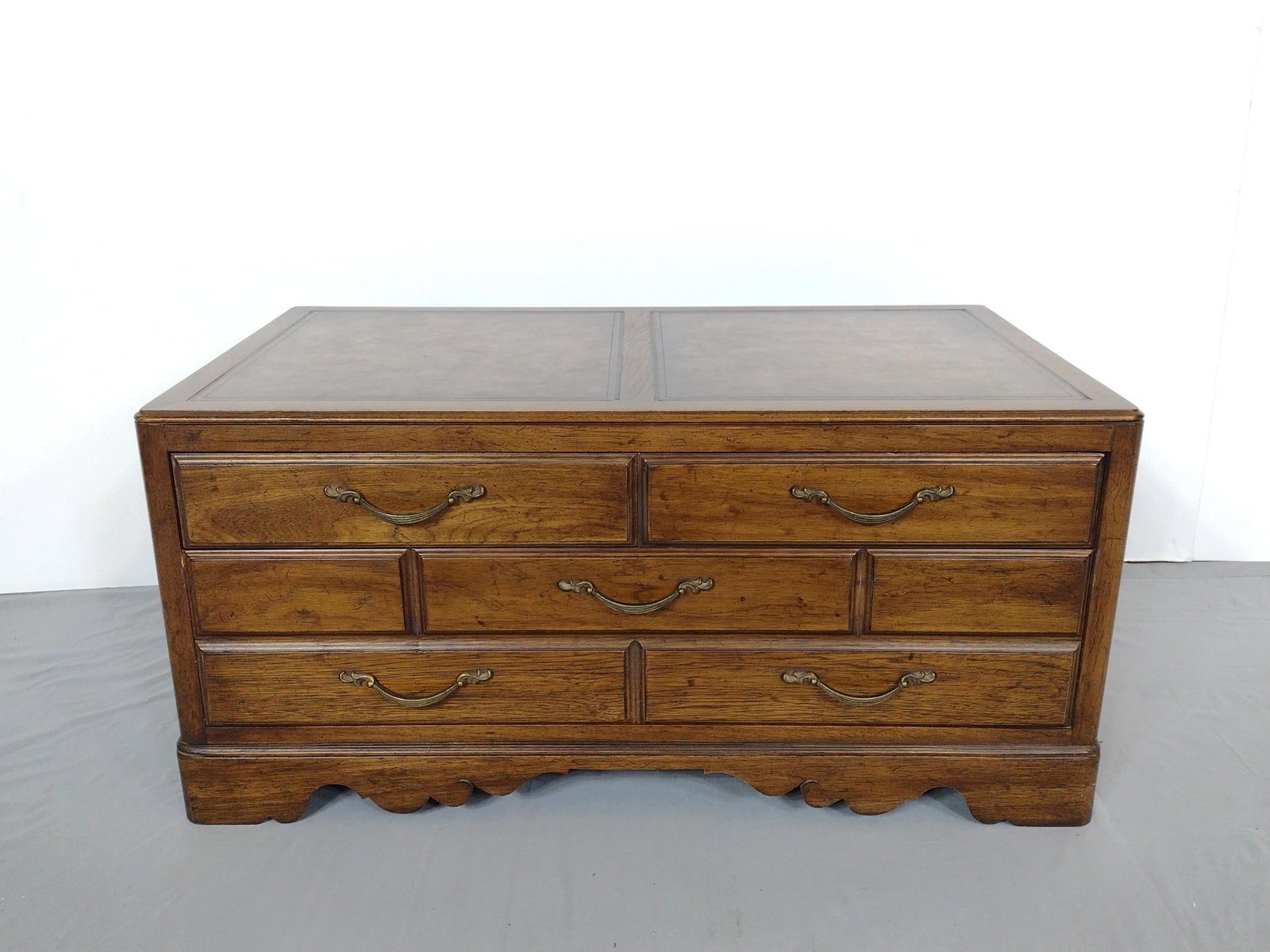 Heritage Three Drawer Coffee Table (1 of 7)