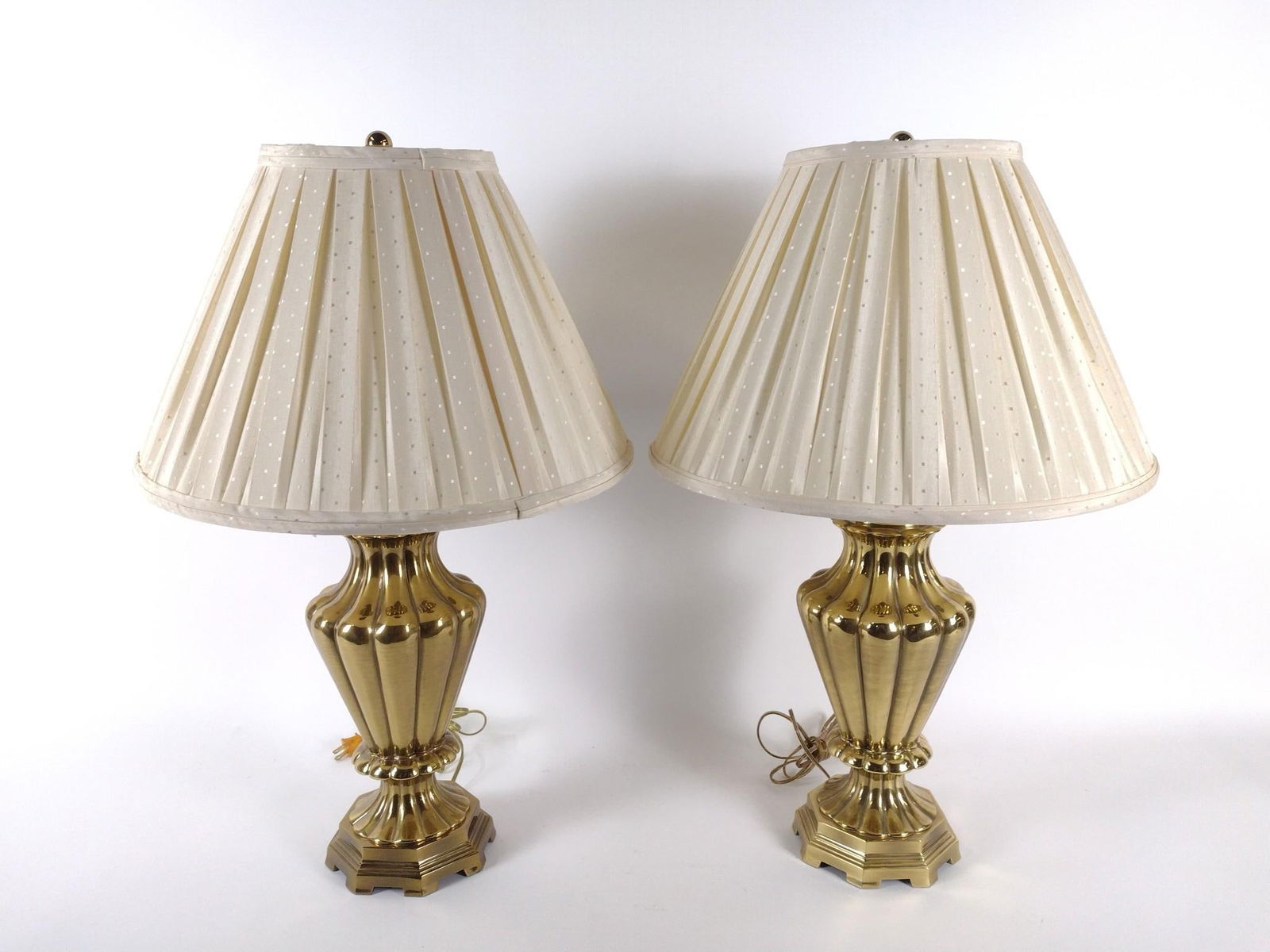 Pr Ethan Allan Brass Table Lamps (1 of 3)
