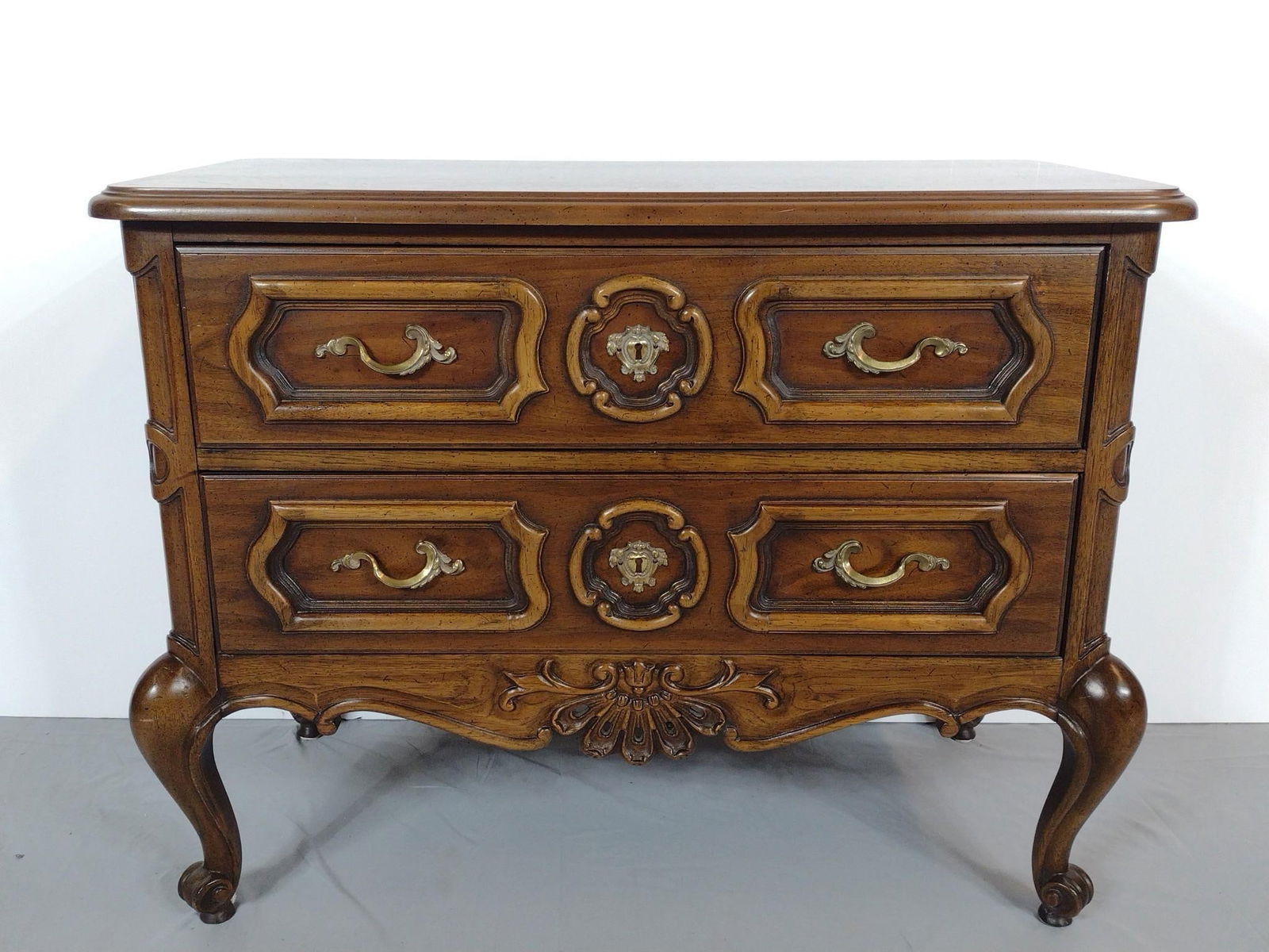 Drexel Country French Commode (1 of 6)