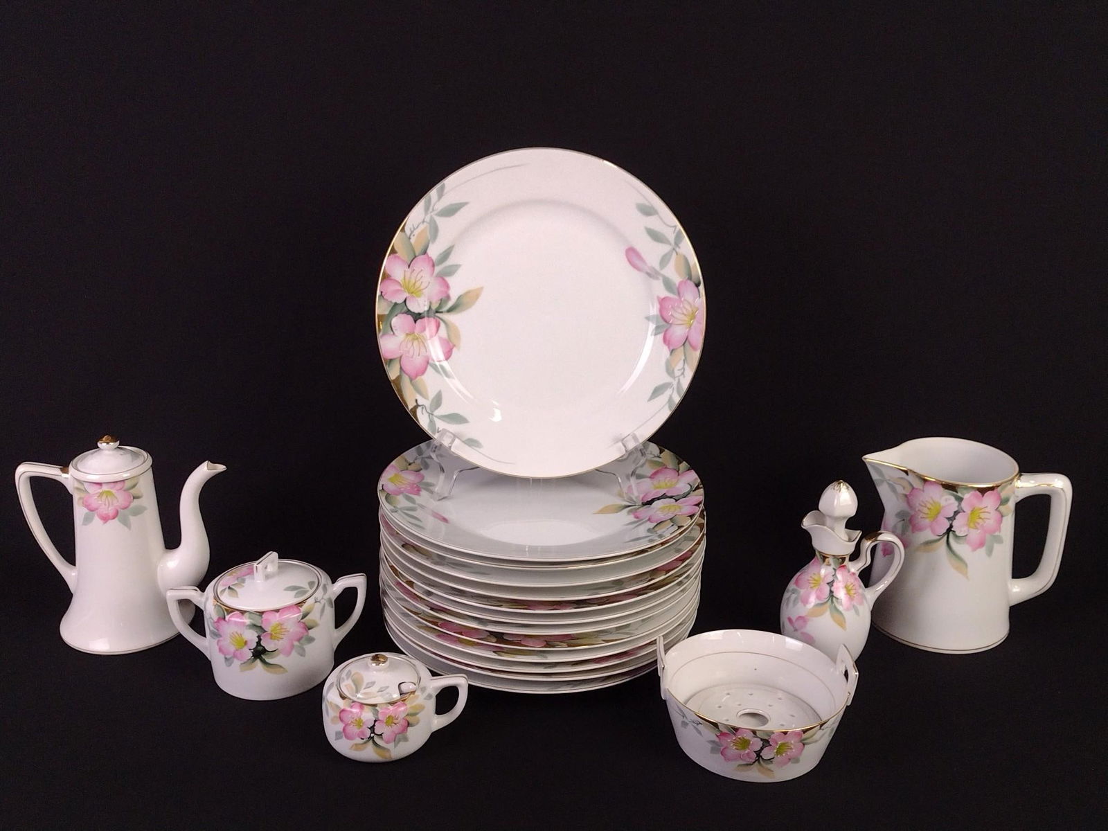 19 Pcs Noritake Azalea Dinnerware (1 of 5)