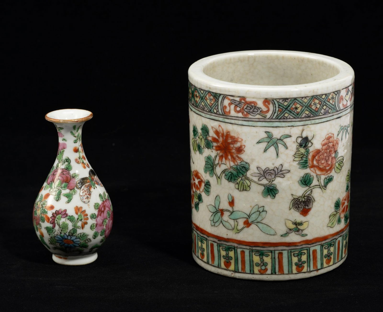 Famille Verte Chinese Brush Pot And Chinese Export Bud Vase (1 of 9)