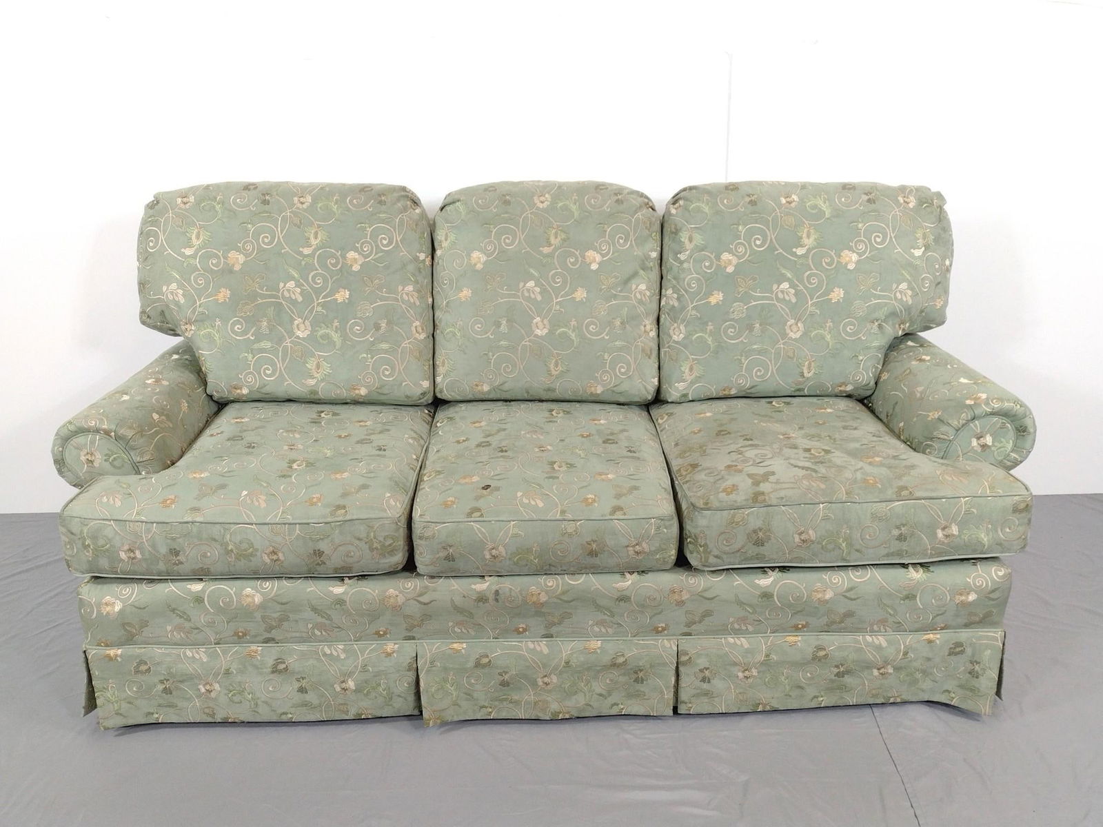 Floral Sofa (1 of 7)