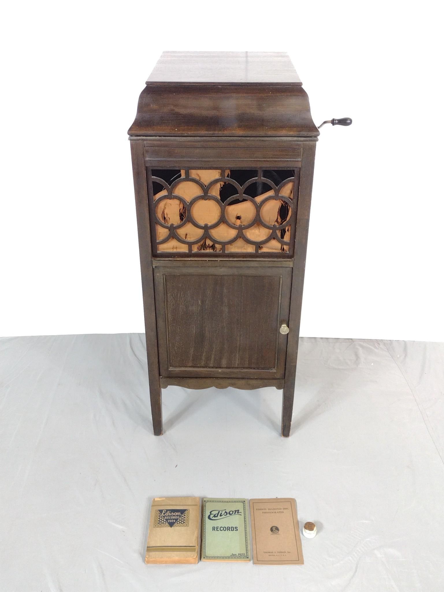 Edison Disc Phonograph with Records (1 of 10)