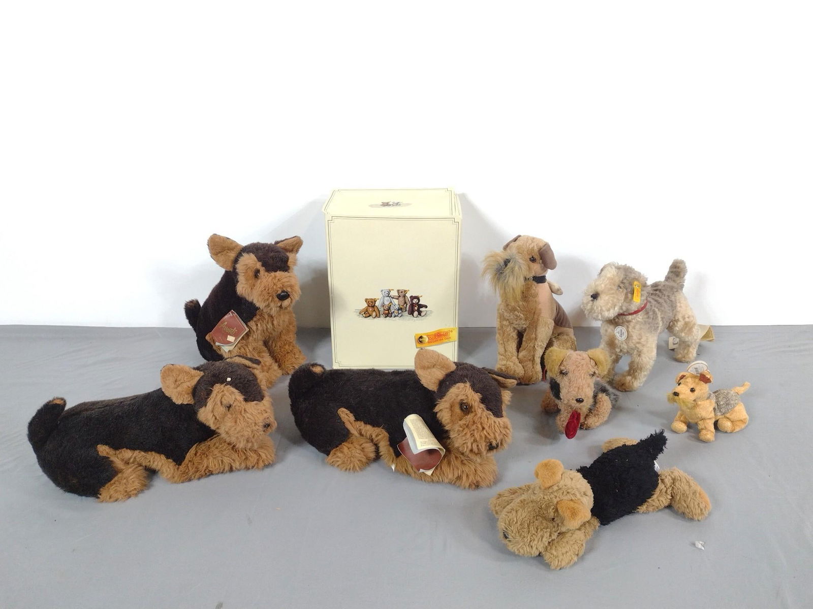9 Stuffed Animals incl Steiff (1 of 6)