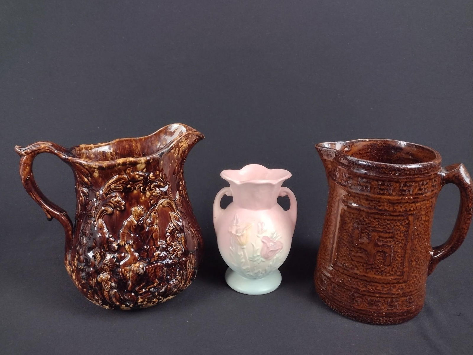 2 Bennington Pitchers and Hull Pottery Vase (1 of 2)