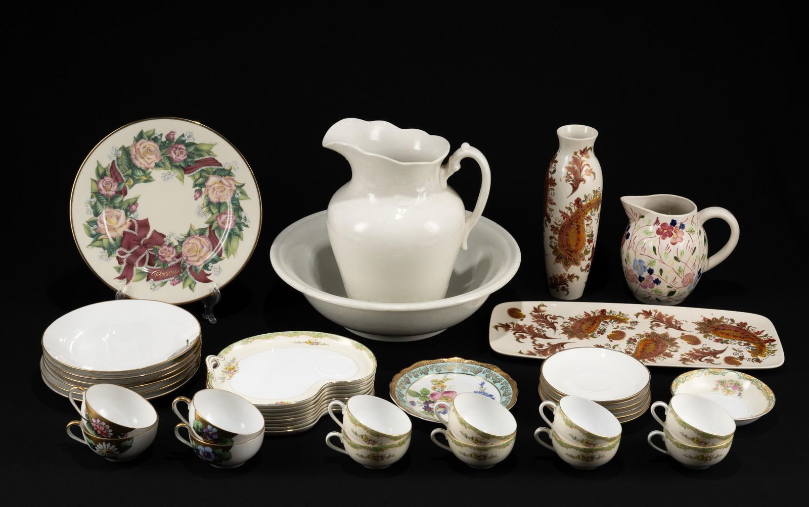 40 Pcs Ceramics (1 of 20)