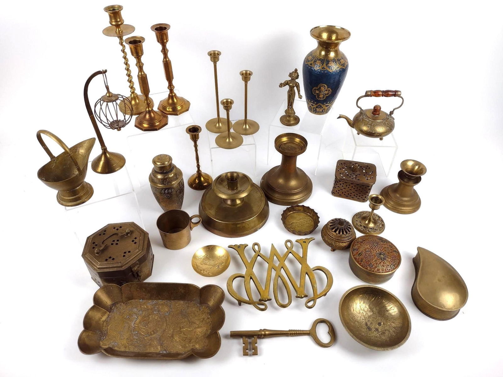 28 Pcs Metalware incl Brass (1 of 5)