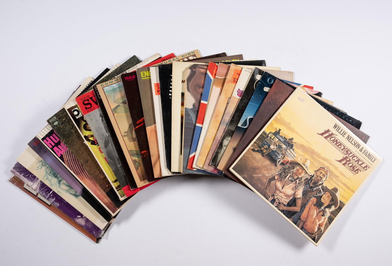 25 Records incl Waylon Jennings (1 of 6)