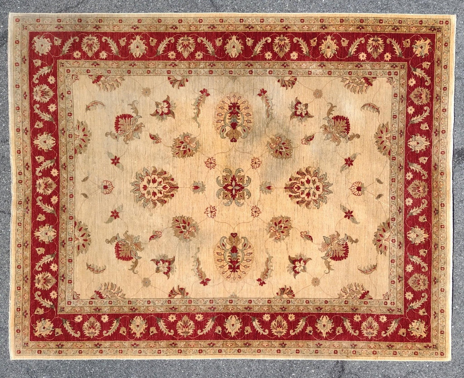 Contemporary Room Size Rug: NOT ELIGIBLE FOR IN-HOUSE SHIPPING. Machine made. 8'2" wide X 10'6" long. No manufactures name found.