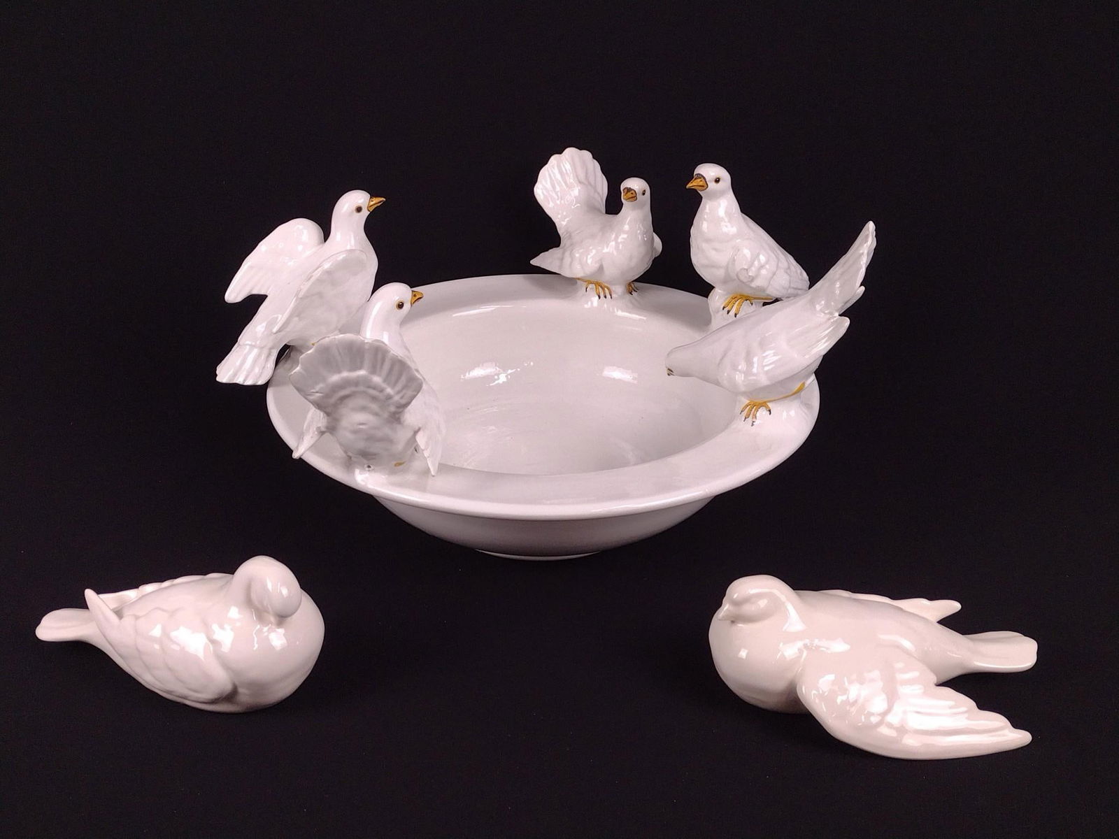 Ceramic Bird Bath Bowl and 2 Bird Figurines (1 of 7)