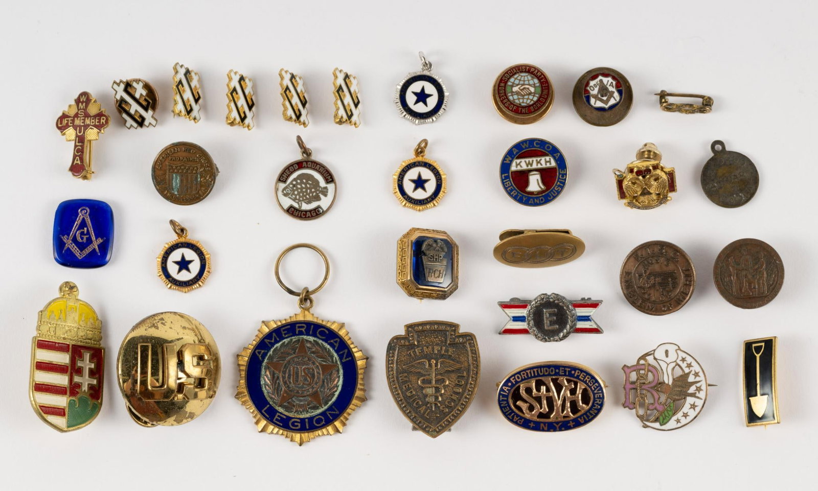 30 Service Organization Pins & Medals: Includes American Legion, Masonic, medical, and many more. 1/2" to 1-3/8".