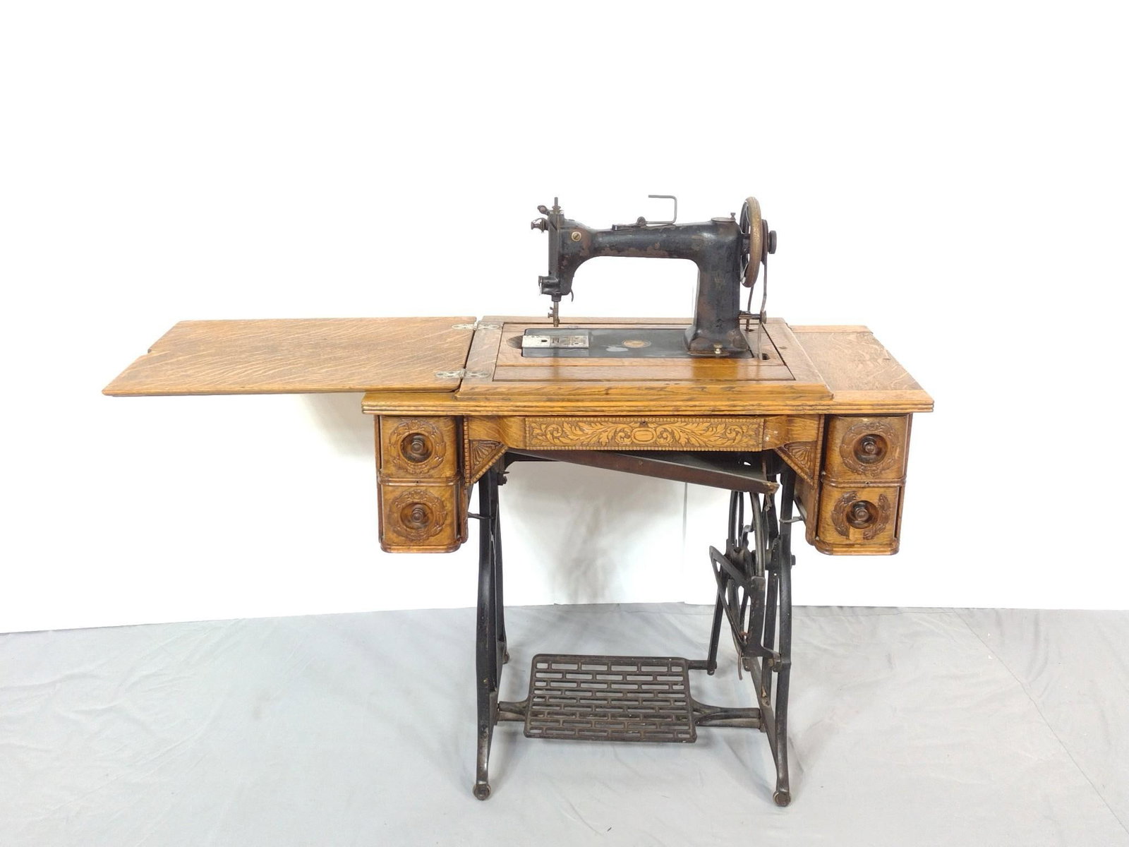 Wheeler and  Wilson MFG Sewing Machine Table (1 of 8)