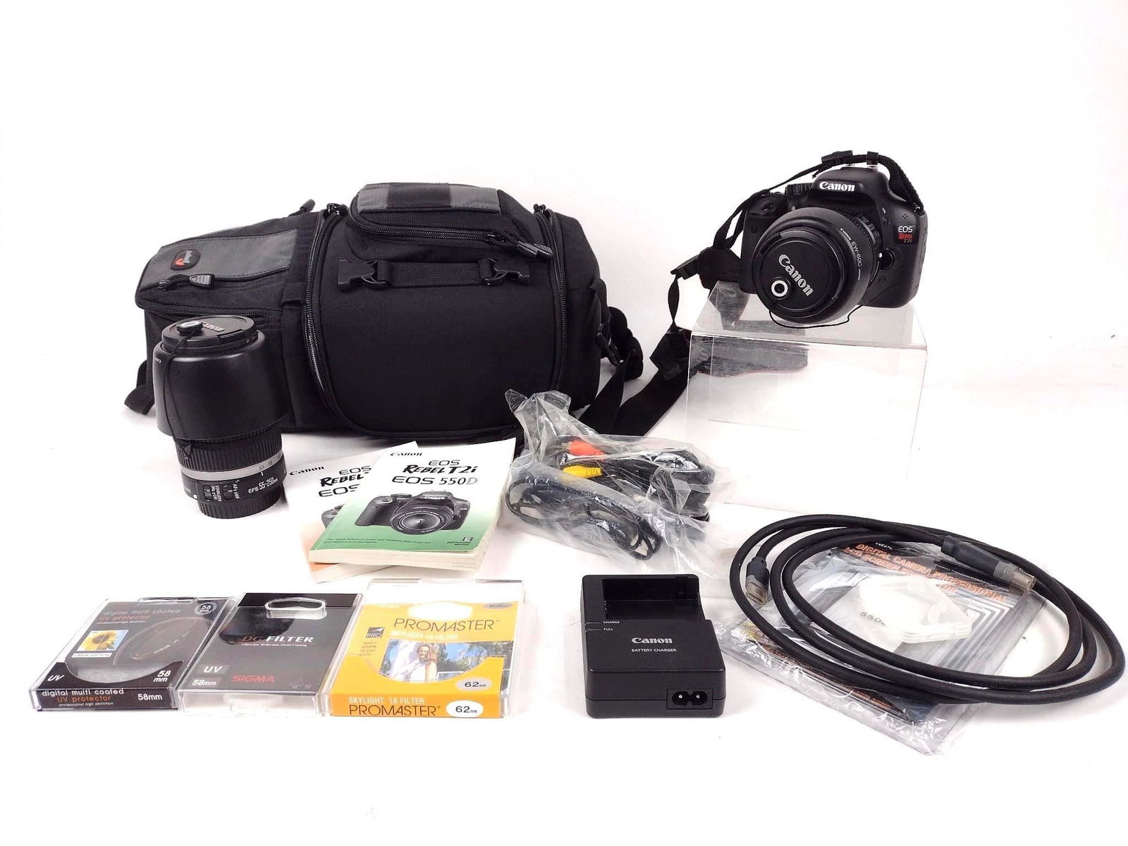 Canon EOS Rebel T2i Camera with Accessories (1 of 2)