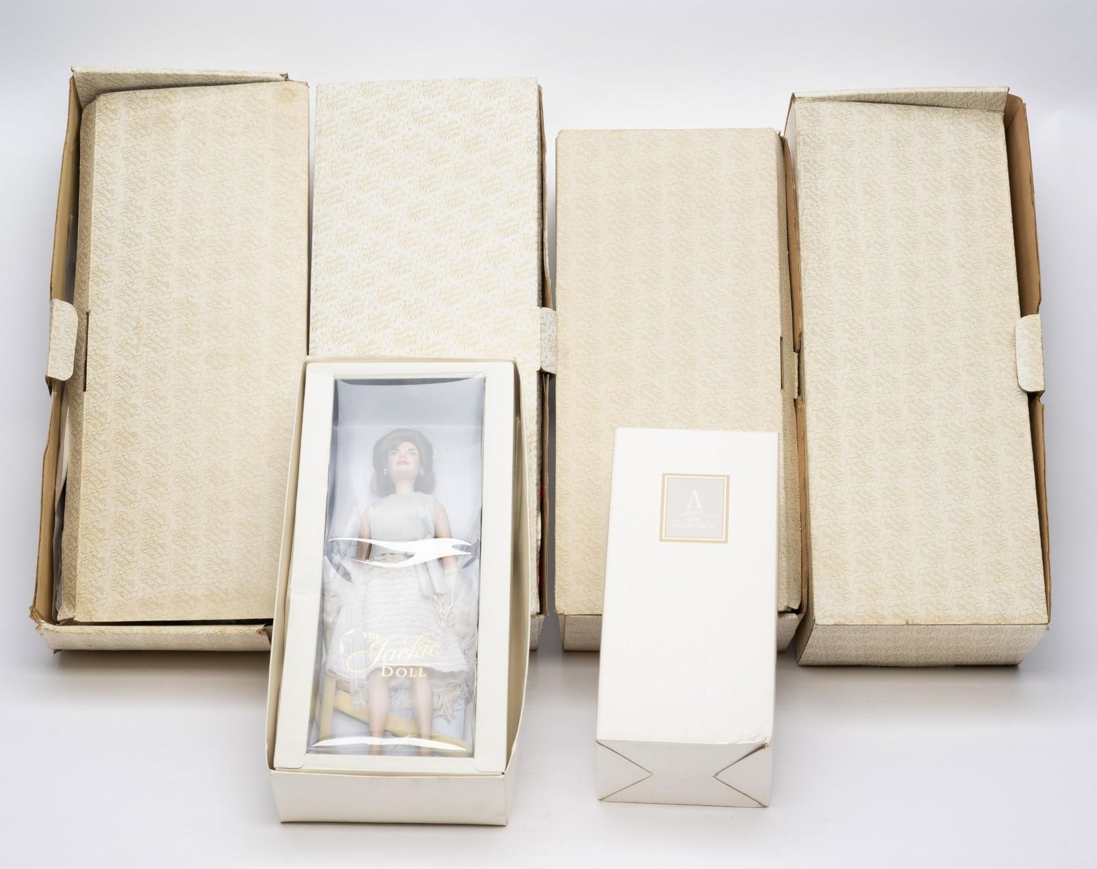 6 Dolls incl. Scarlett O'Hara (1 of 7)