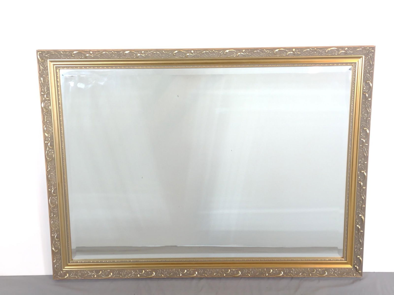 Large Carolina Mirror Company Gilt Frame Mirror (1 of 3)