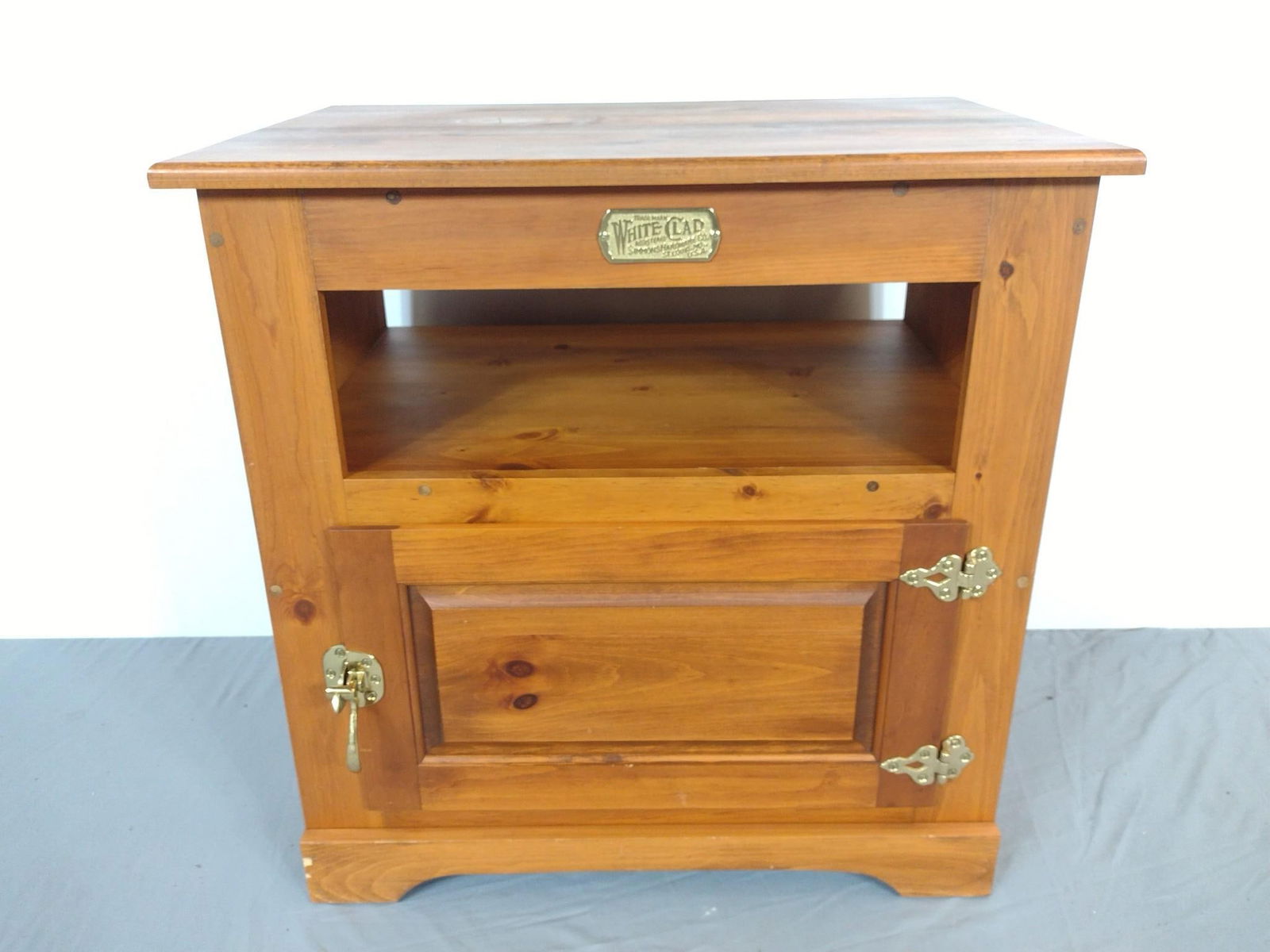 White Clad Cabinet (1 of 6)