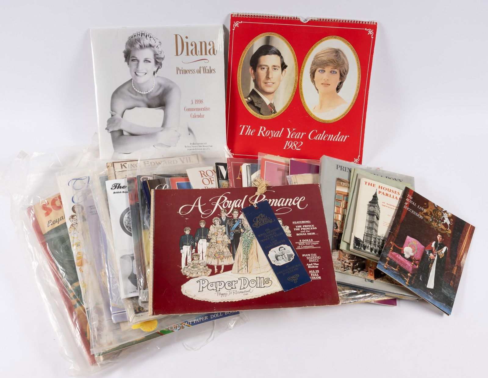 Grouping Royal Ephemera incl Paper Dolls (1 of 3)