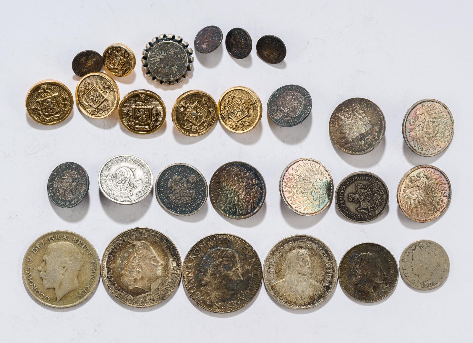 World Silver Coins: (2) 2 1/2 Gulden Netherlands AU coins 1961 and 1962, 72% silver and nominally a half ounce size. 1920 Silver Crown British some damage. 1956 1 Gulden Netherlands. 1952 B 5 Francs Switzerland, a somewh