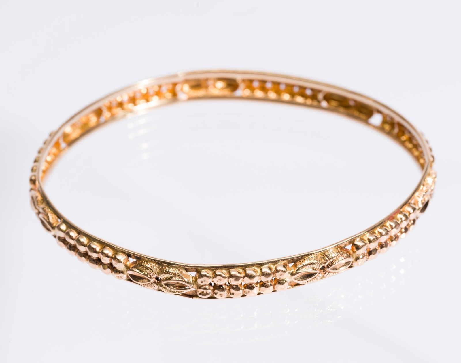 21K Gold Bangle Bracelet (1 of 3)
