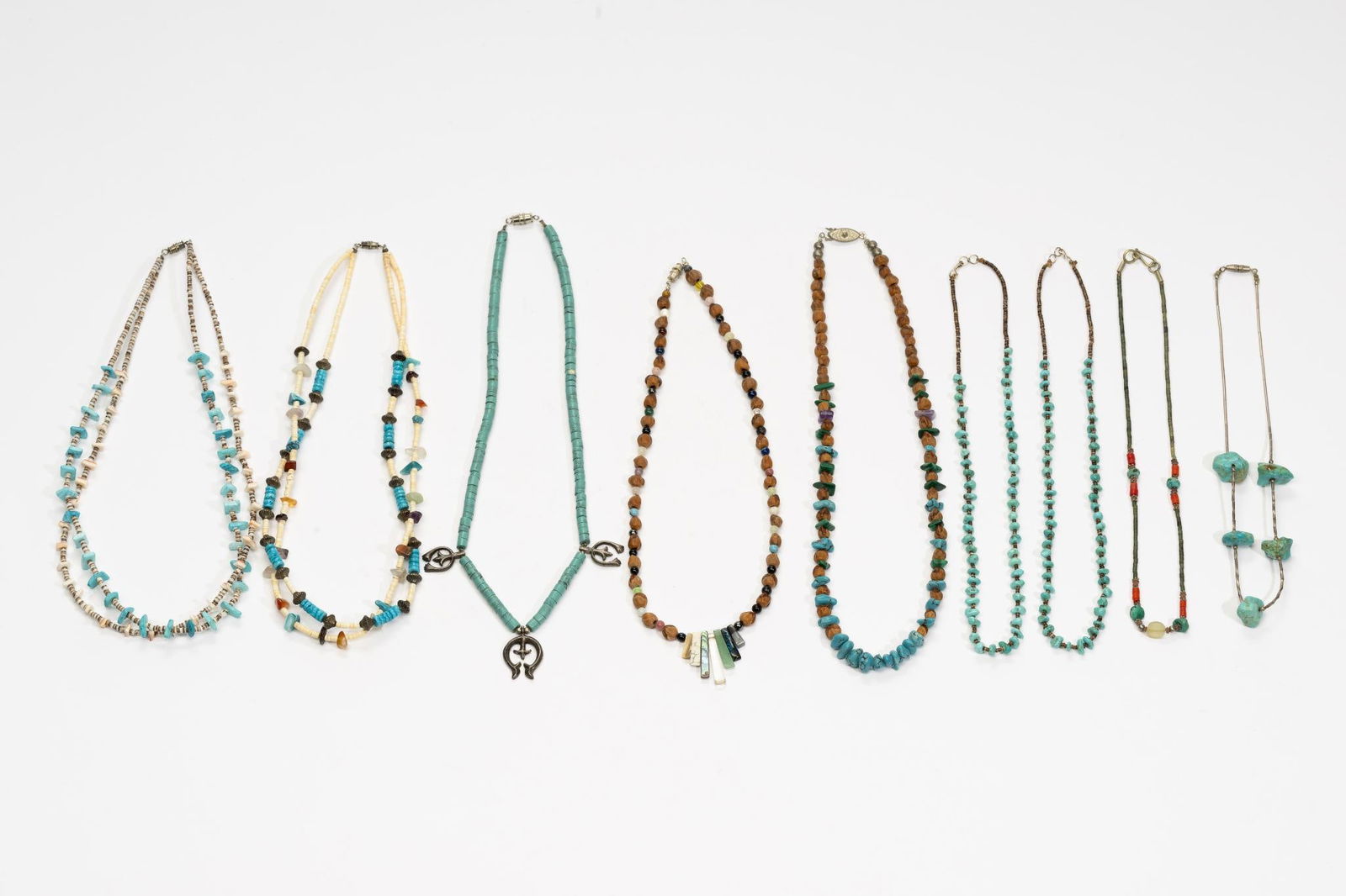 11 Native American Bead Necklaces (1 of 18)