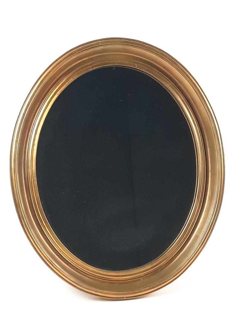 Strippe Mirror Company Wall Mirror: NOT ELIGIBLE FOR IN-HOUSE SHIPPING. 26-3/4" high x 22-1/4" wide. PROVENANCE: Sale of this item to benefit Historic Harrisburg Association.
