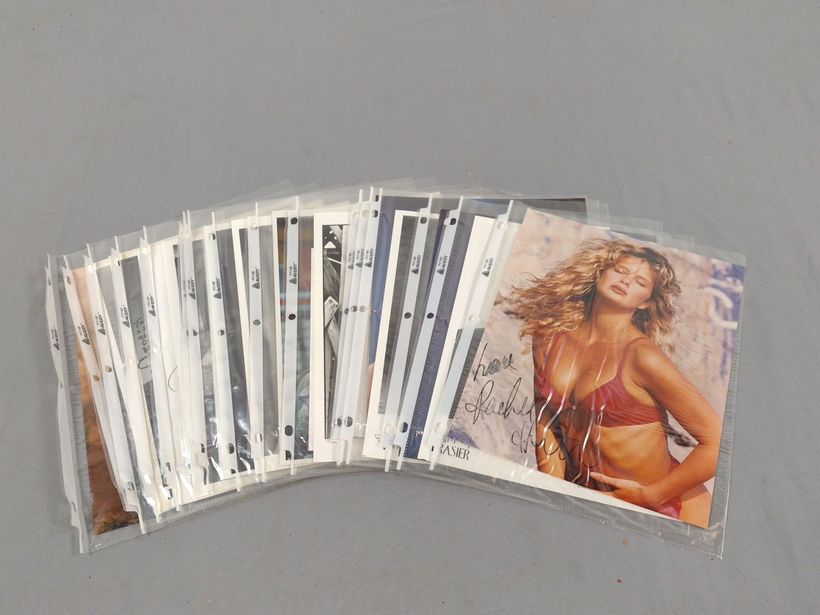 21 Autographs incl Danny DeVito and Denzel Washington: Also includes Rachel Hunter (smeared autograph), Kelsey Grammer, Bobby Vinton, Time Daly, Pamela Gidley, Gigi Perreau, Mike Farrell, Dick Gregory, Drake Hogestyn, Rosemary DeCamp, Joan London, Julie L