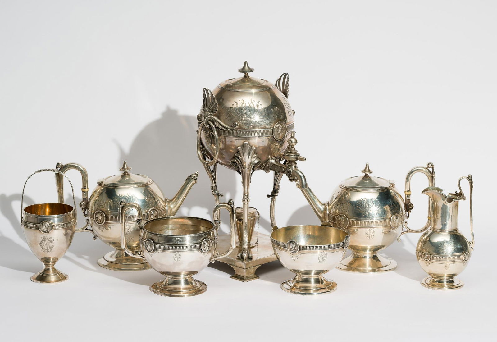 7 Pc Gorham 'Medallion' Sterling Silver Tea & Coffee Service Pattern 211 (1850 - 1860) (1 of 20)