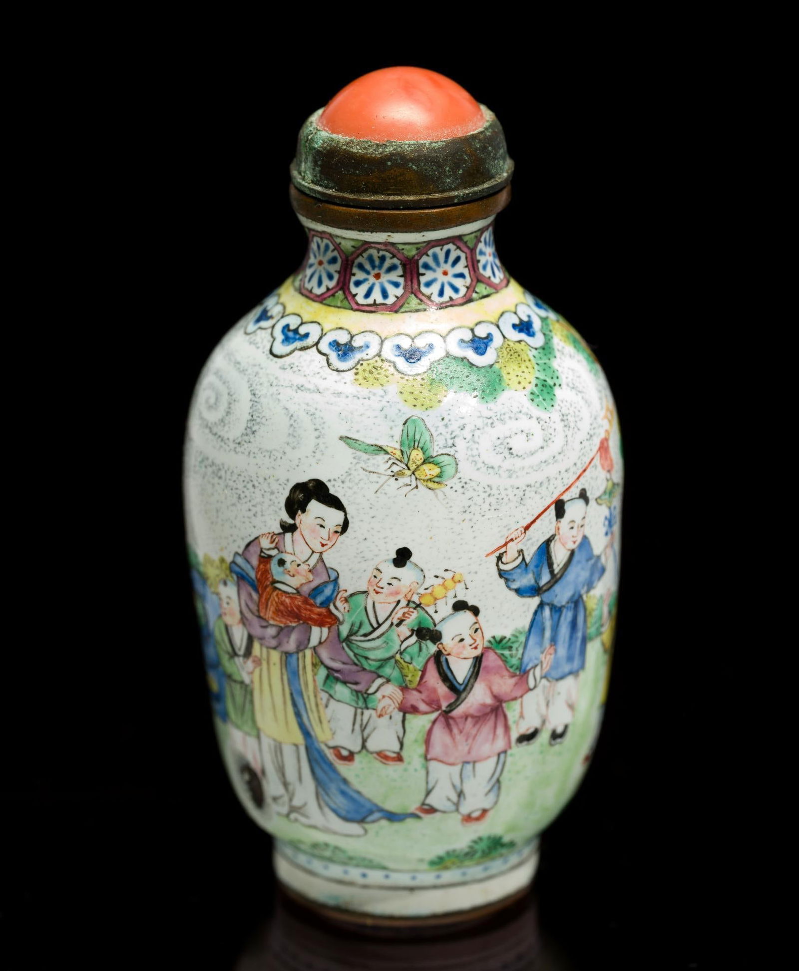 Qing Dynasty Porrcelain Snuff Bottle (1 of 8)