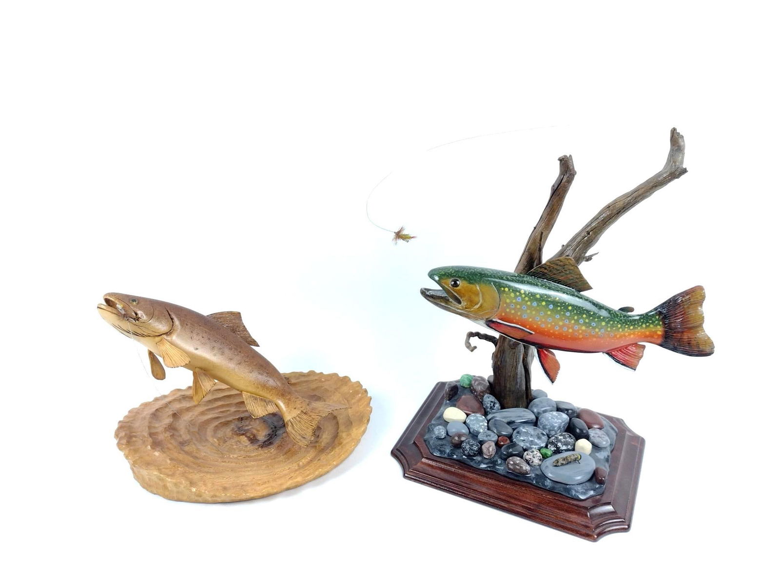 2 Earl Alford Carved Fish Sculptures (1 of 11)