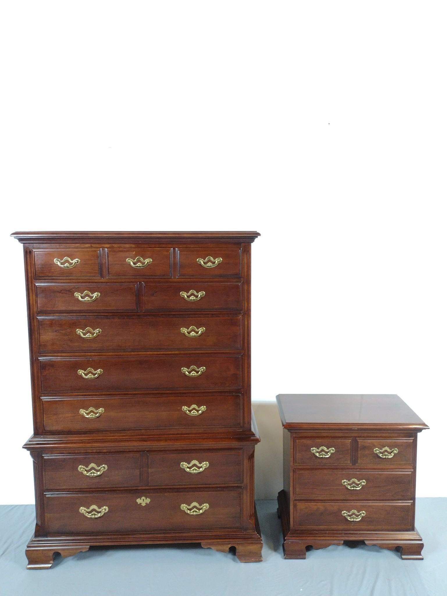 Thomasville Tall Chest & Night Stand (1 of 9)