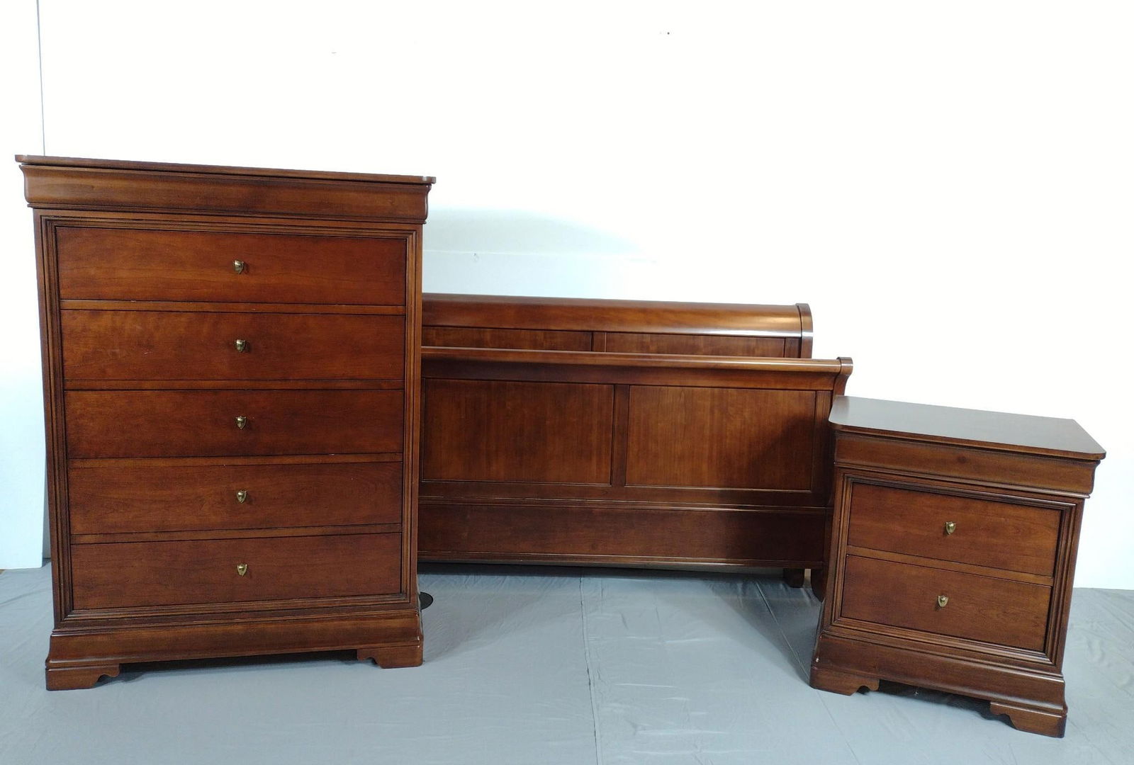 Kimball 3 Pc Bedroom Set (1 of 14)