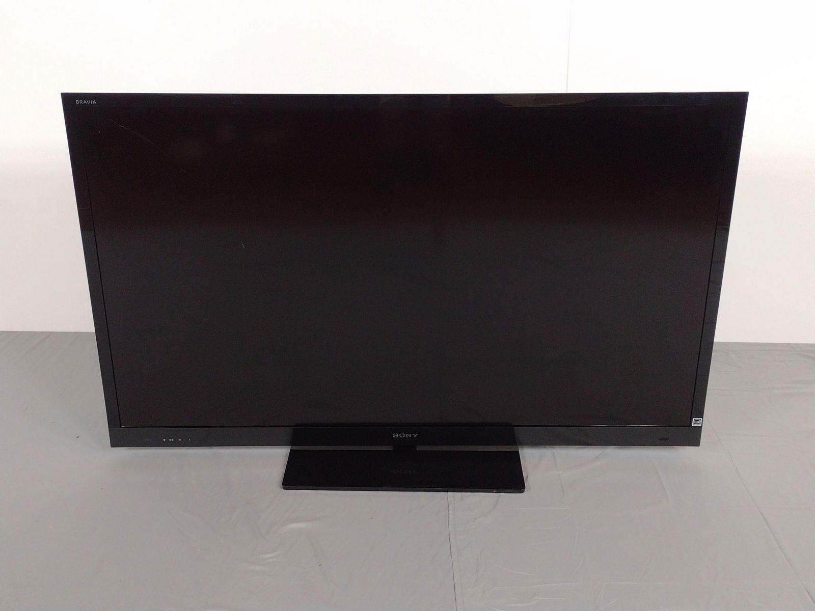 Sony 60" HD LCD 3D Ready TV with 3D Glasses (1 of 6)